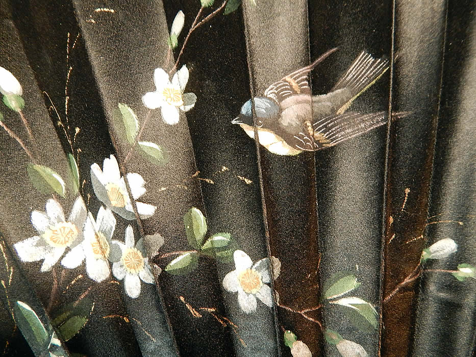 Victorian Black Silk Hand Painted Magnolia Chickadee Birds Decoupage Folding Fan
This is truly a wonderful piece of antique Victoriana hand painted fan art! 